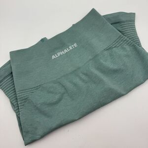 Alphalete‎ Seamless Biker Shorts Sage Green Workout Gym Shorts Sz S No Tag